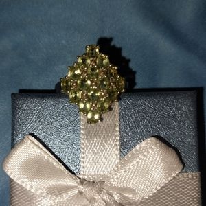Vintage peridot sterling silver ring